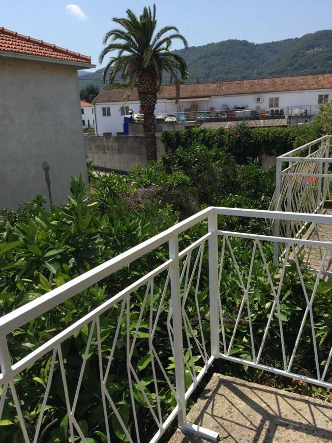 Apartman Lorena Stari Grad  Exterior photo
